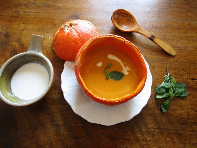 Pumpkin and honey soup is made with milk or cream, hot meat broth and honey.