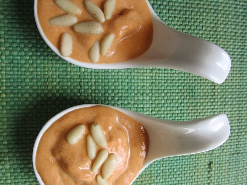 Cream of mashed pumpkin, honey and kéfir served in tasting spoons.