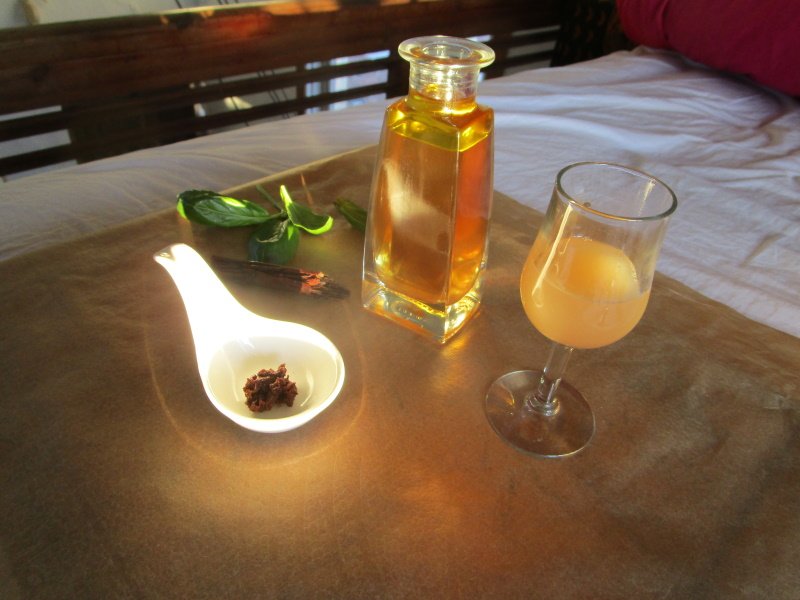 Spanish agraz came in three forms: as a granular powder or paste, a cloudly fresh juice, and a clear sedimented liquid.