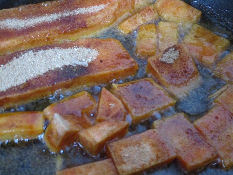 Griddled brown flour clings to well-dried roots then fries to give a nutty crunch. Griddled brown flour clings to well-dried roots then fries to give a nutty crunch.