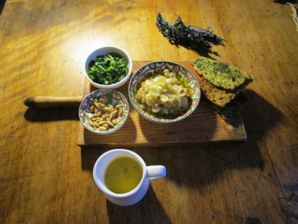 Hazelnut, saffron and garlic cream soup, excellent served hot or cold.