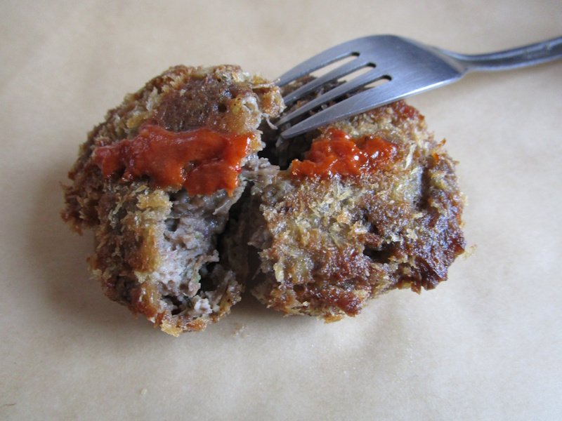 Hot, warm or cold fritters are great served with intense spots of flavour such as romesco sauce, harissa or home-made tomato purée. Hot, warm or cold fritters are great served with intense spots of flavour such as romesco sauce, harissa or home-made tomato purée.